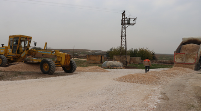 Başkan Canpolat ile kırsal mahallelerde üstyapı çalışması 