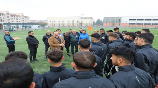 Başkan Ekinci'den Lider Viranşehir Belediyespor'a moral ziyareti
