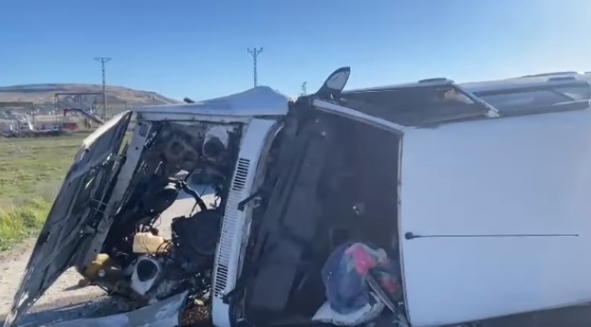 Şanlıurfa'da iki otomobil çarpıştı, 1 yaralı 
