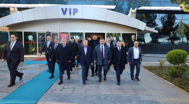TBMM Başkan Vekili ve AK Parti Şanlıurfa Milletvekili Bekir Bozdağ, Şanlıurfa'da