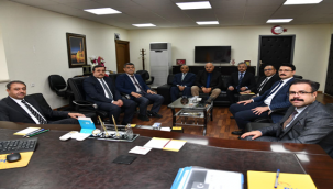 Vali Şıldak, PTT Başmüdürü Aydın'a ziyaret etti