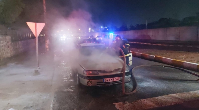 Viranşehir'de otomobil yandı 