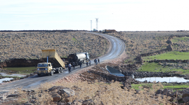 Viranşehir kırsalında asfalt çalışmaları hız kesmeden devam ediyor