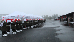 Kahraman şehitlerimiz memleketlerine uğurlandı