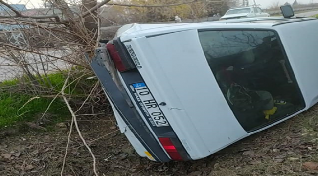 Kısas yolunda otomobil devrildi!