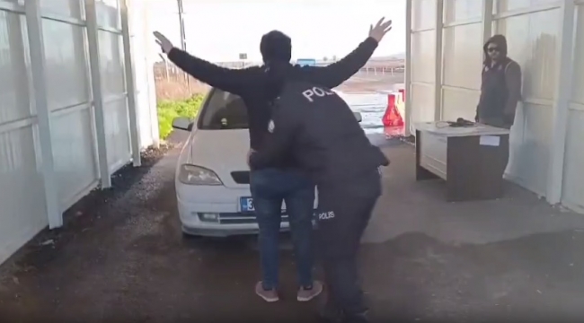 Şanlıurfa'da 24 aranan şahıs 18 yoklama kaçağı yakalandı