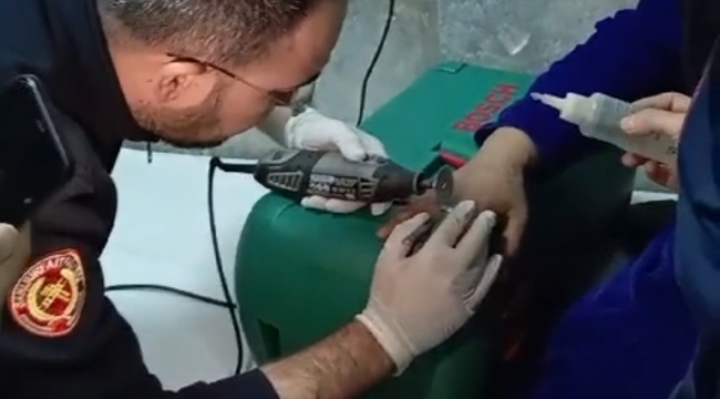 Şanlıurfa'da gencin imdadına İtfaiye yetişti 
