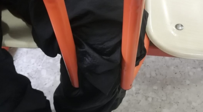 Urfa'da öğrencinin ayağı sıraya sıkıştı 