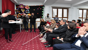 Vali Şıldak, Görme Engelli Çocuklarla Buluştu