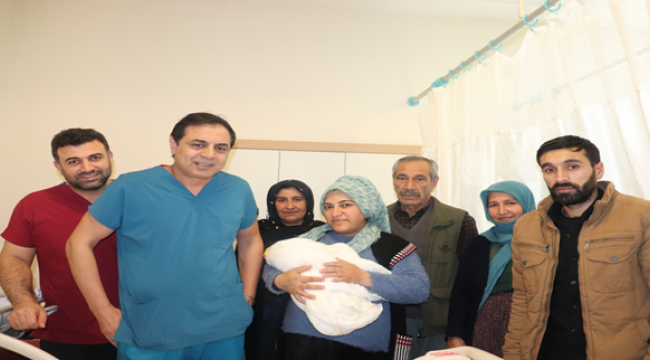 3 Yıllık Çocuk Özlemi Harran Üniversitesi Hastanesi'nde Son Buldu