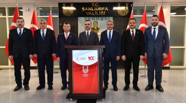 Bakan Kacır, Vali Şıldak'ı ziyaret etti 