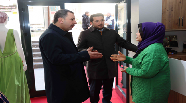 Başkan Baydilli Esnaf Ve Vatandaşlara Karaköprü'yü Kalkındıracak Projelerini Anlatıyor