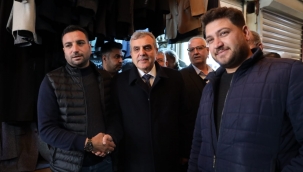 Başkan Beyazgül, sipahi pazarında esnafları ziyaret etti