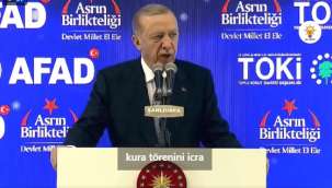 Cumhurbaşkanı Erdoğan Deprem konutlarının anahtarlarını teslim ediyor