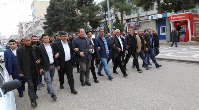  EKİNCİ'YE BİR DESTEK'TE TRAKTÖRCÜLER KOOPERATİFİNDEN