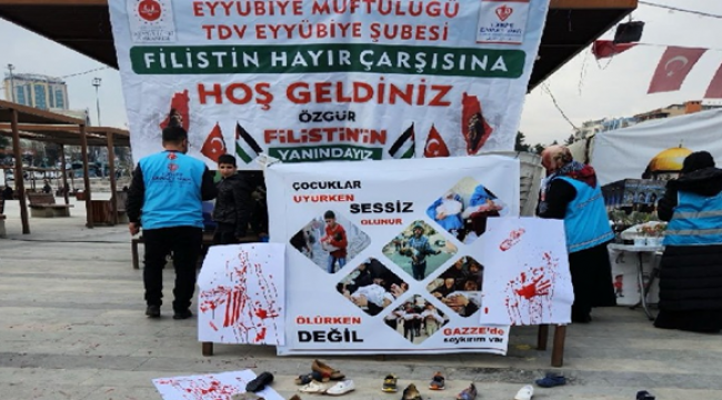 Filistin Yararına ''Hayır Çarşısı'' Kuruldu