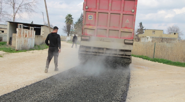 Harran Ahmetkara'da asfalt çalışmaları başladı