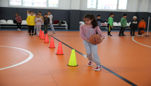 Karaköprü'de çocuklar ücretsiz spor kurslarıyla hayallerine koşuyor
