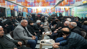 Karaköprü'de vatandaşlar hizmetlerin devamı için Başkan Baydilli'nin yanında