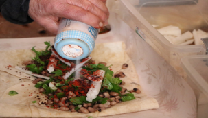 Şanlıurfa'nın meşhur "Lolaz dürümü"