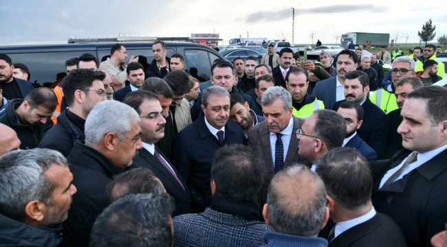 Vali Şıldak, selin vurduğu mahallede incelemede bulundu