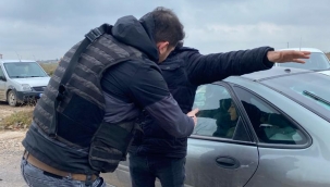 Viranşehir'de asayiş denetimi, 4 gözaltı 