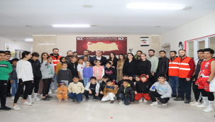 AK aday Beyazgül, gençlerle buluştu