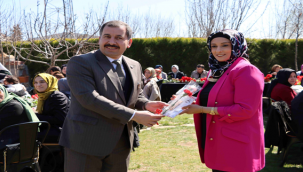 Başkan Baydilli İlçedeki kadınların gününü kutladı