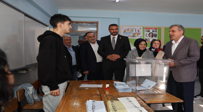 Başkan Beyazgül oyunu kullandı