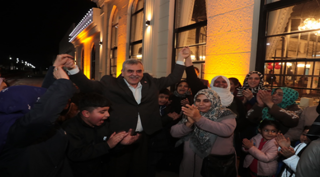Başkan Beyazgül Şehre Kazandırdı İlk Sahuru İhtiyaç Sahipleriyle Yaptı