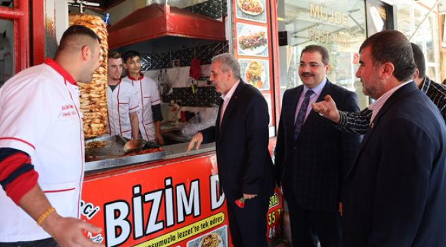 Başkan Beyazgül ve Canpolat Esnafla İç İçe 
