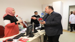 Başkan Ekinci Sağlık Çalışanlarının Tıp Bayramını Kutladı