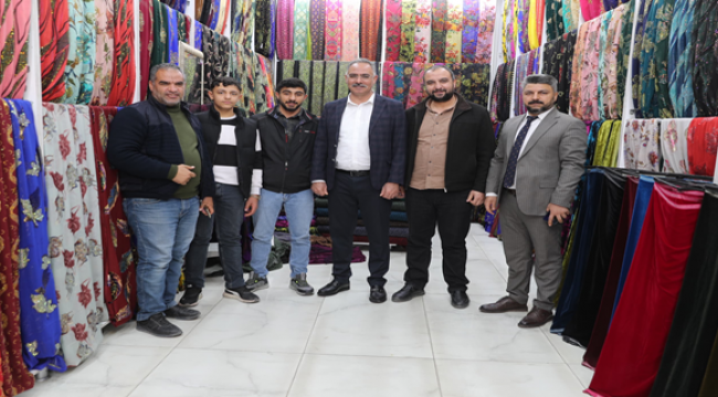 Başkan Mehmet Kuş Eyyübiyelileri Tek Tek Dinliyor