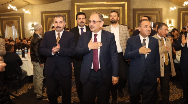 Başkan Özhaseki Karaköprü'de inşaat sektörü ve STK temsilcileri ile buluştu 