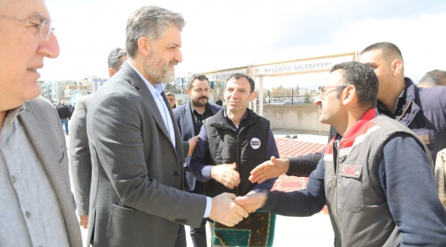Emin Önen, çarşı esnafını ziyaret etti 