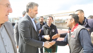 Emin Önen, çarşı esnafını ziyaret etti 