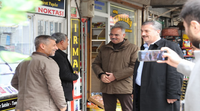 Eyyübiye Belediye Başkanı Mehmet Kuş SSK Caddesi'nde Halkla Buluştu