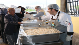 Haliliye'de Vatandaşlar İftar Sofrasında Buluşuyor 