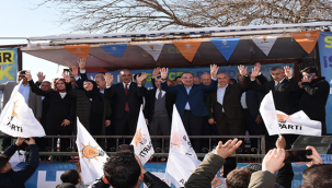 Hilvan'da miting gibi seçim bürosu açılışı