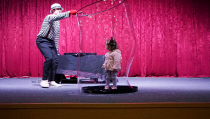 Karaköprü'de Çocuklar Bubble Show gösterisiyle doyasıya eğlendi