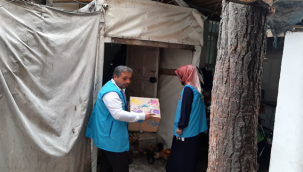 Karaköprülü minikler iyilikte yarıştı