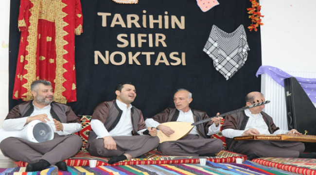 Minik öğrencilere özel sıra gecesi