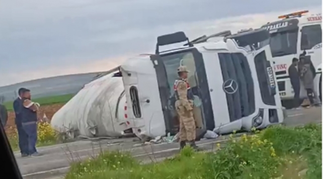 Suruç yolunda kaza, 1 ölü, 2 yaralı