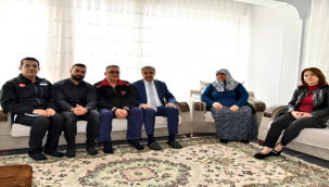 Vali Şıldak, selde hayatını kaybeden Sabuncu ve Bayaslan ailelerini ziyaret etti