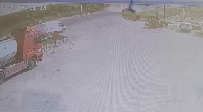 Birecik'teki feci kaza güvelik kamarasına yansıdı!