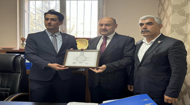 Gülpınar, mazbatasını aldı!