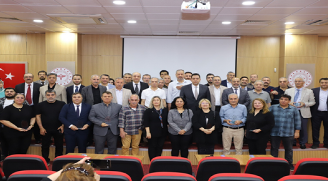 Meslekte 25 Yılını Dolduran Aile Hekimlerine Plaket Takdim Edildi