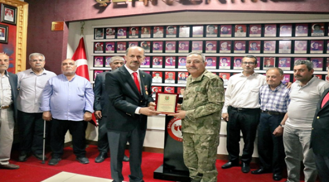 Mustafa Büyükköroğlu Paşa'dan Şehit Gazi Derneğine Ziyaret