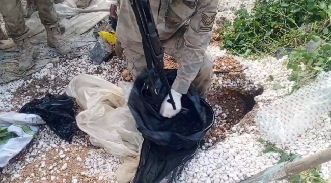 Viranşehir'de çok sayıda uzun namlulu silahlar ele geçirildi