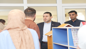 Başkan Özyavuz Kütüphanede Ders Çalışan Öğrencilerle Bir Araya Geldi